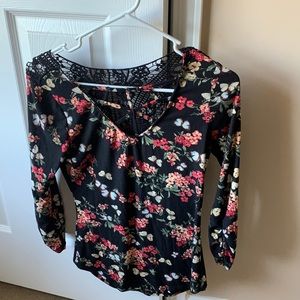 Brand new top- GIRL CLOTHES